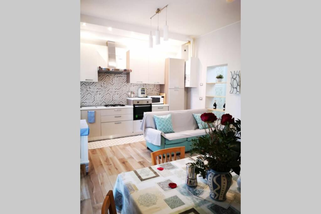 Delizioso Appartamento Cosy Ristrutturato Parma Exterior foto